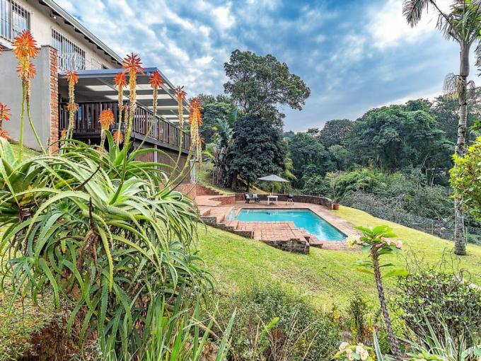 4 Bedroom House for Sale For Sale in Kloof MR580159 MyR