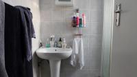 Bathroom 2 - 3 square meters of property in Glenmore (KZN)