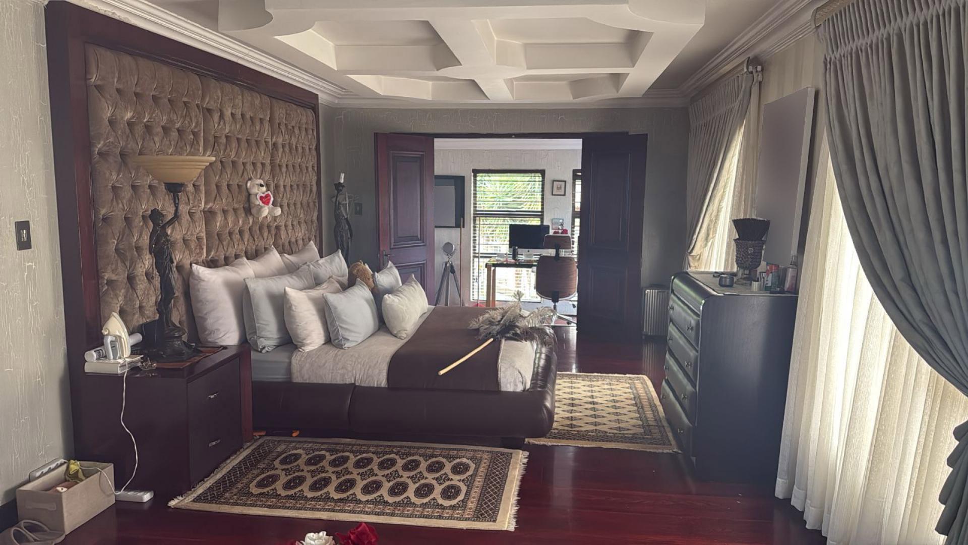 Bed Room 1 of property in Raslouw