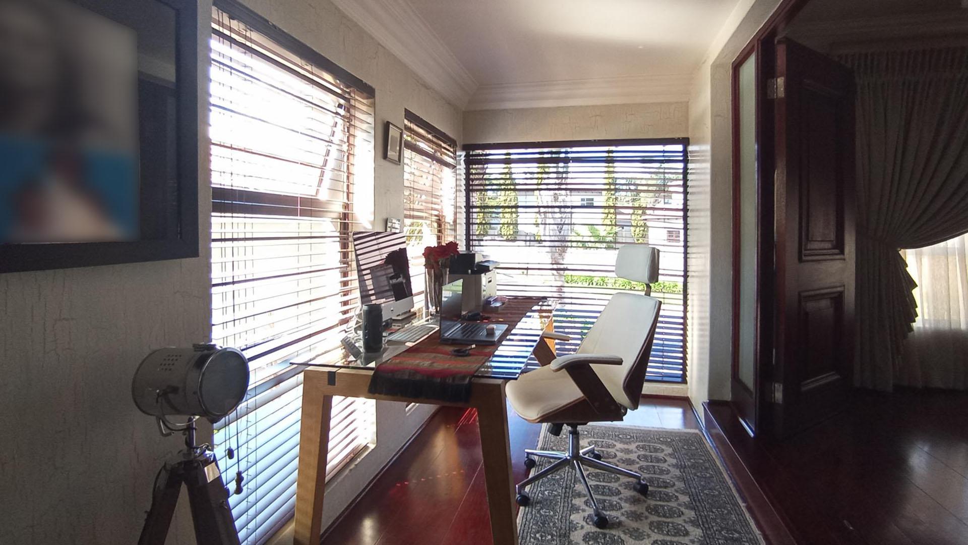 Main Bedroom - 144 square meters of property in Raslouw