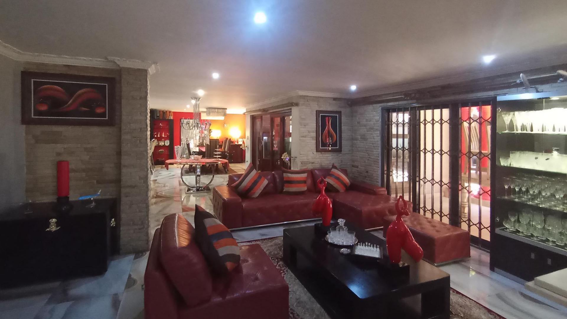 Lounges - 23 square meters of property in Raslouw