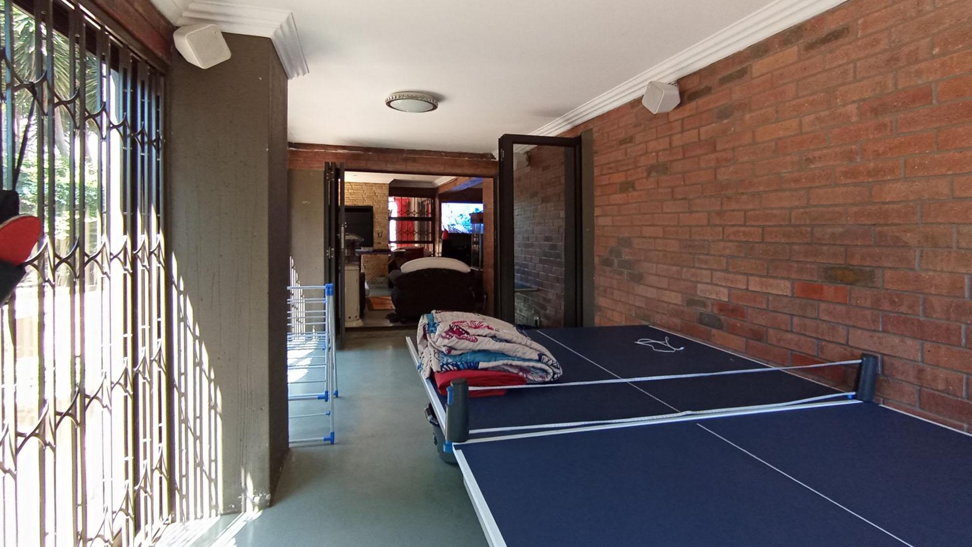 Patio - 49 square meters of property in Raslouw