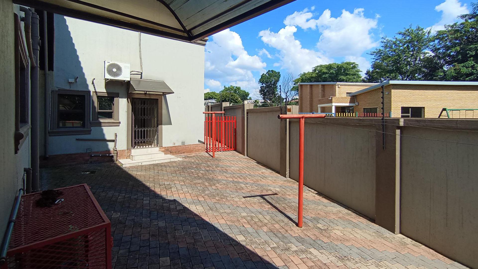 Backyard of property in Raslouw