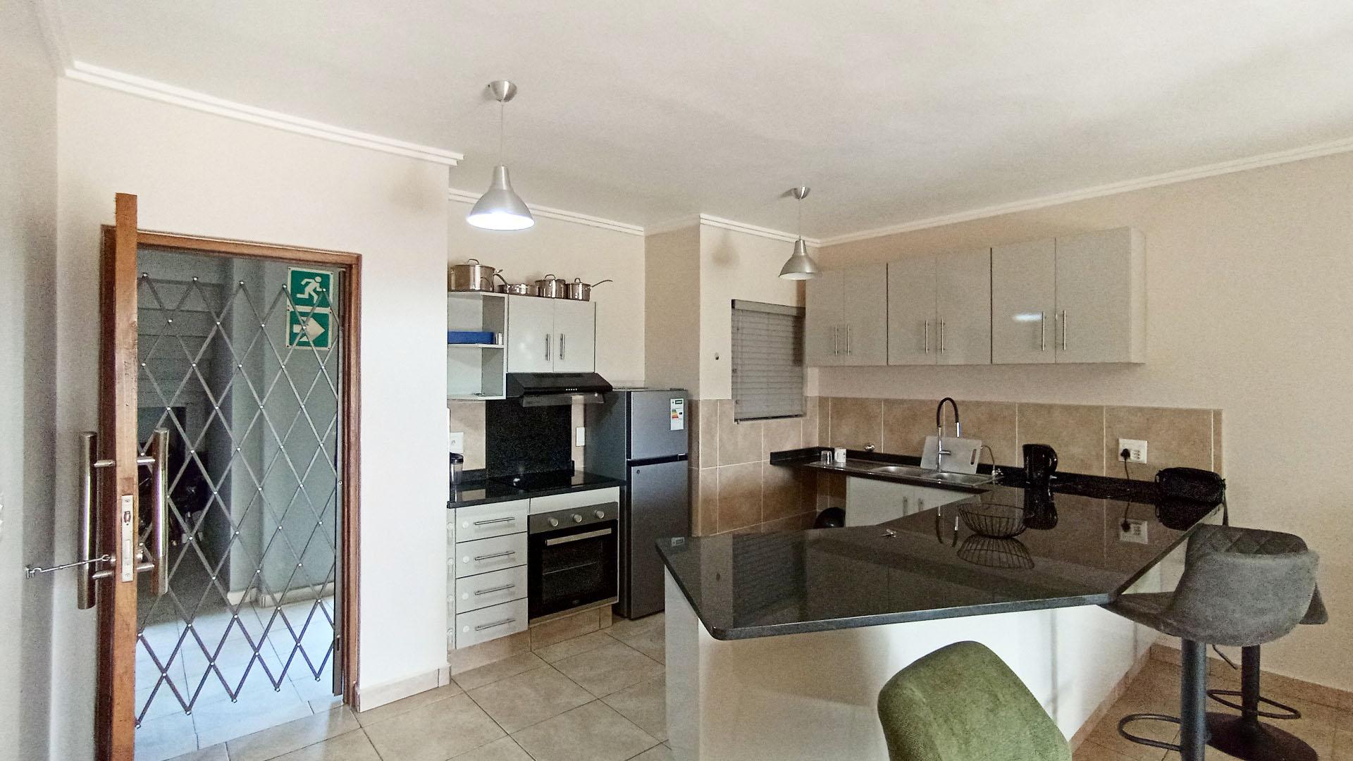 Kitchen - 14 square meters of property in Ballito