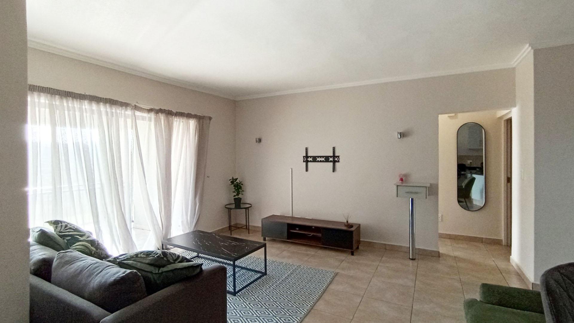 Lounges - 24 square meters of property in Ballito