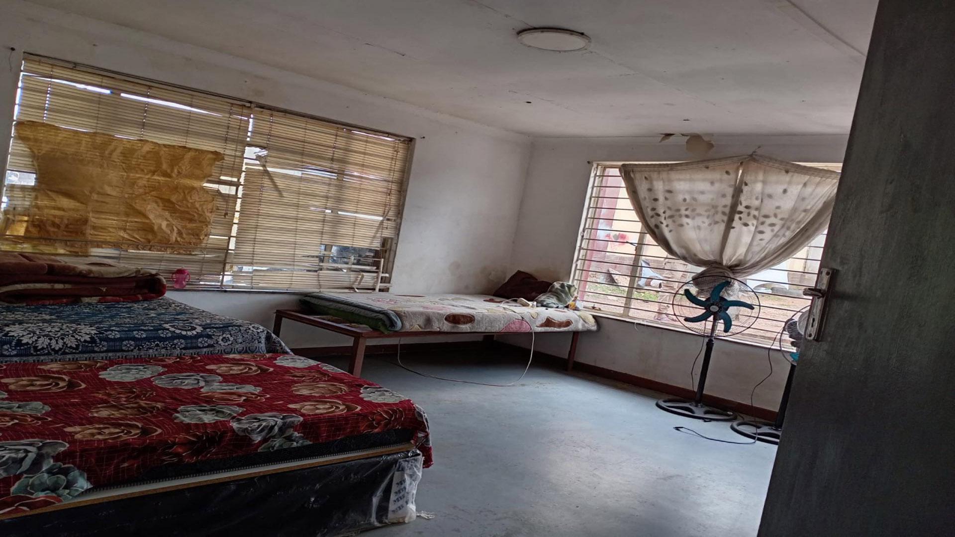 Bed Room 1 - 19 square meters of property in Proclamation Hill