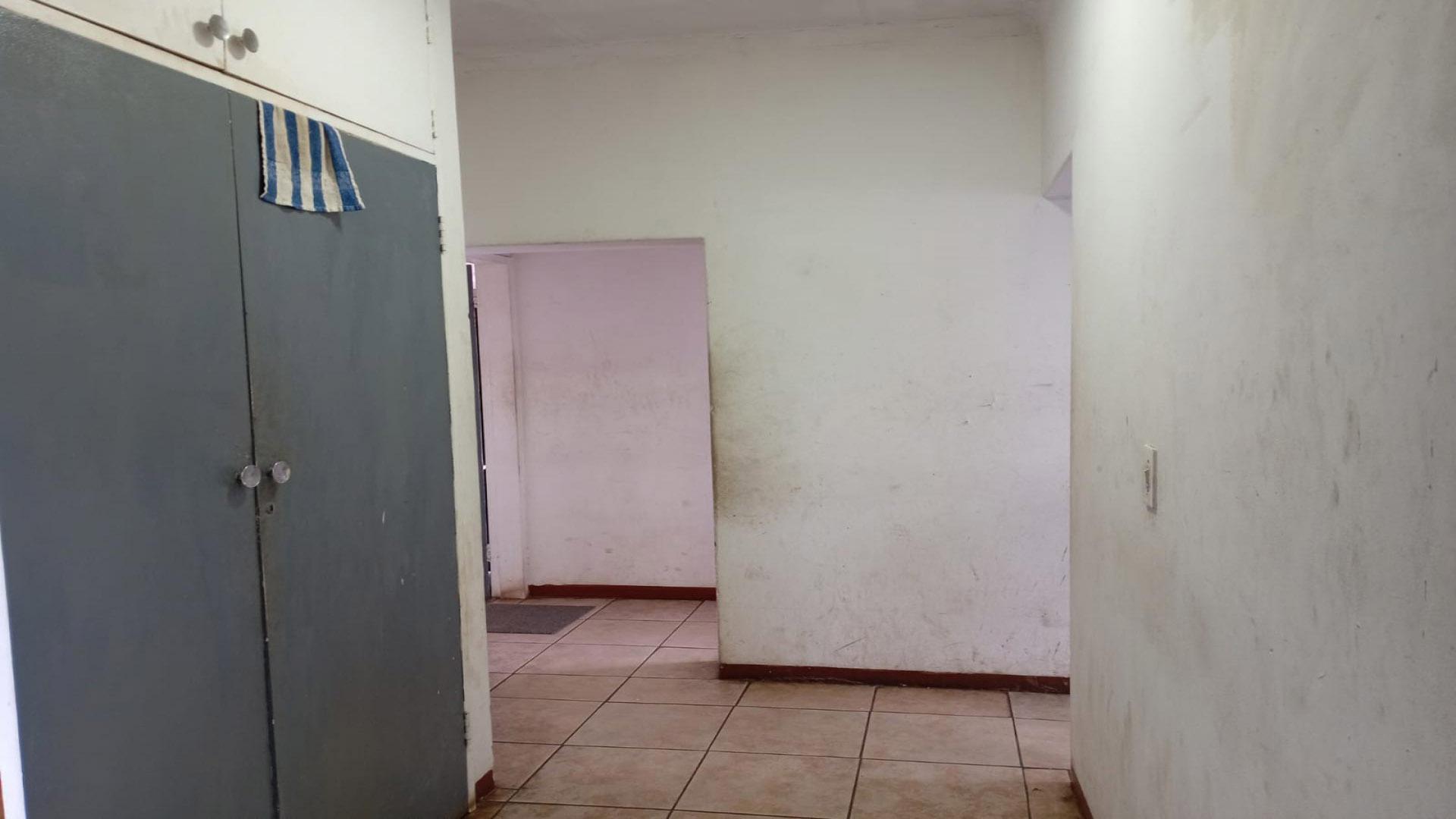 Spaces - 20 square meters of property in Proclamation Hill