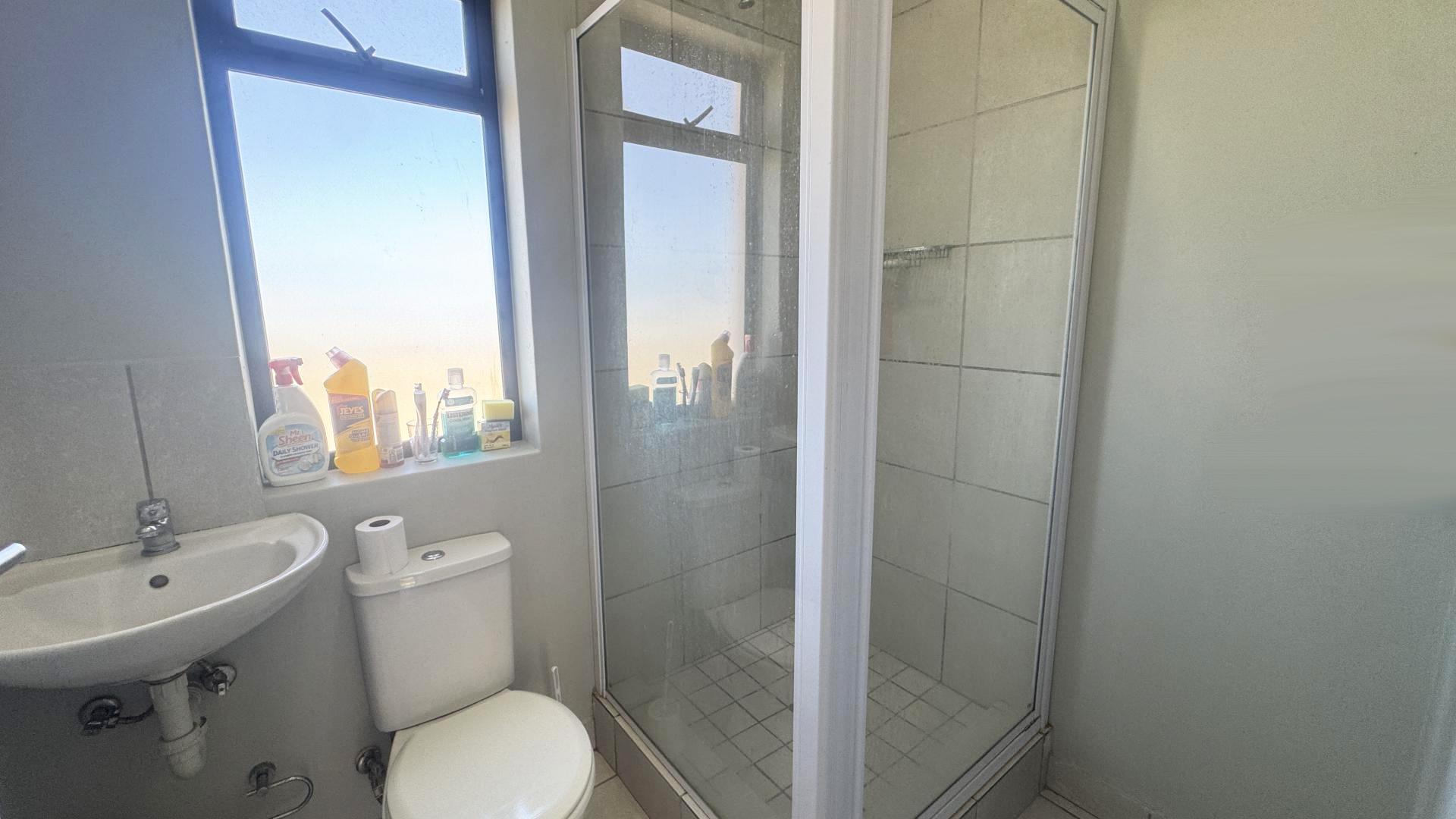 Bathroom 1 of property in Kidds Beach