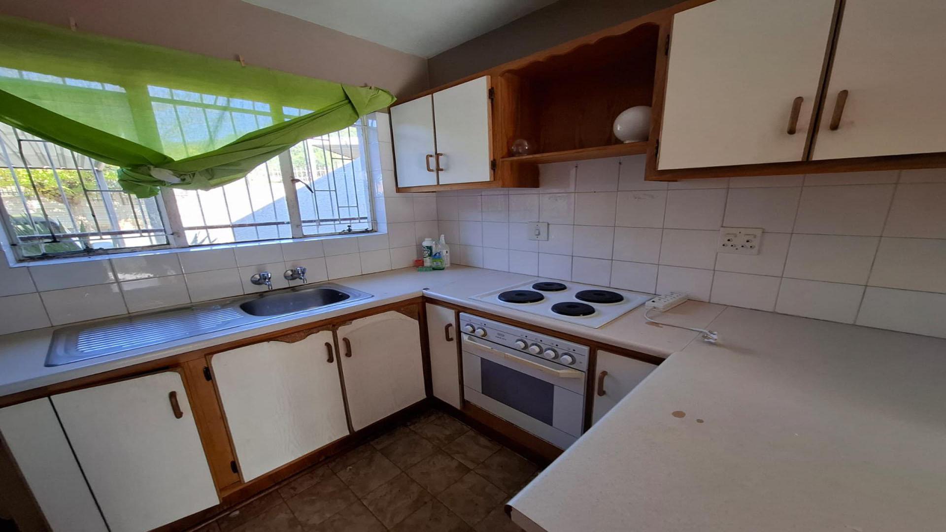 Kitchen of property in Bloemfontein