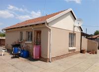 Front View of property in Kudube