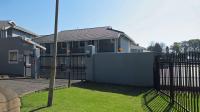 2 Bedroom 1 Bathroom Sec Title for Sale for sale in Weltevreden Park