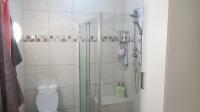 Bathroom 1 - 6 square meters of property in Selection park