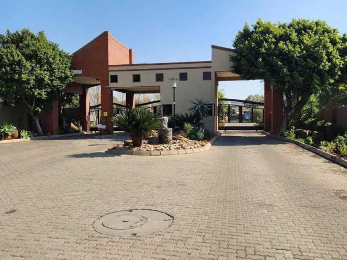 2 Bedroom Sectional Title for Sale For Sale in Waterval East - MR581005