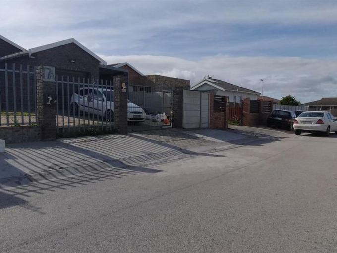 3 Bedroom House for Sale For Sale in Parsons Vlei MR581078