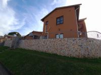  of property in Gledhow