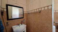Bathroom 1 - 7 square meters of property in Dawn Park