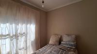 Bed Room 1 - 11 square meters of property in Dawn Park