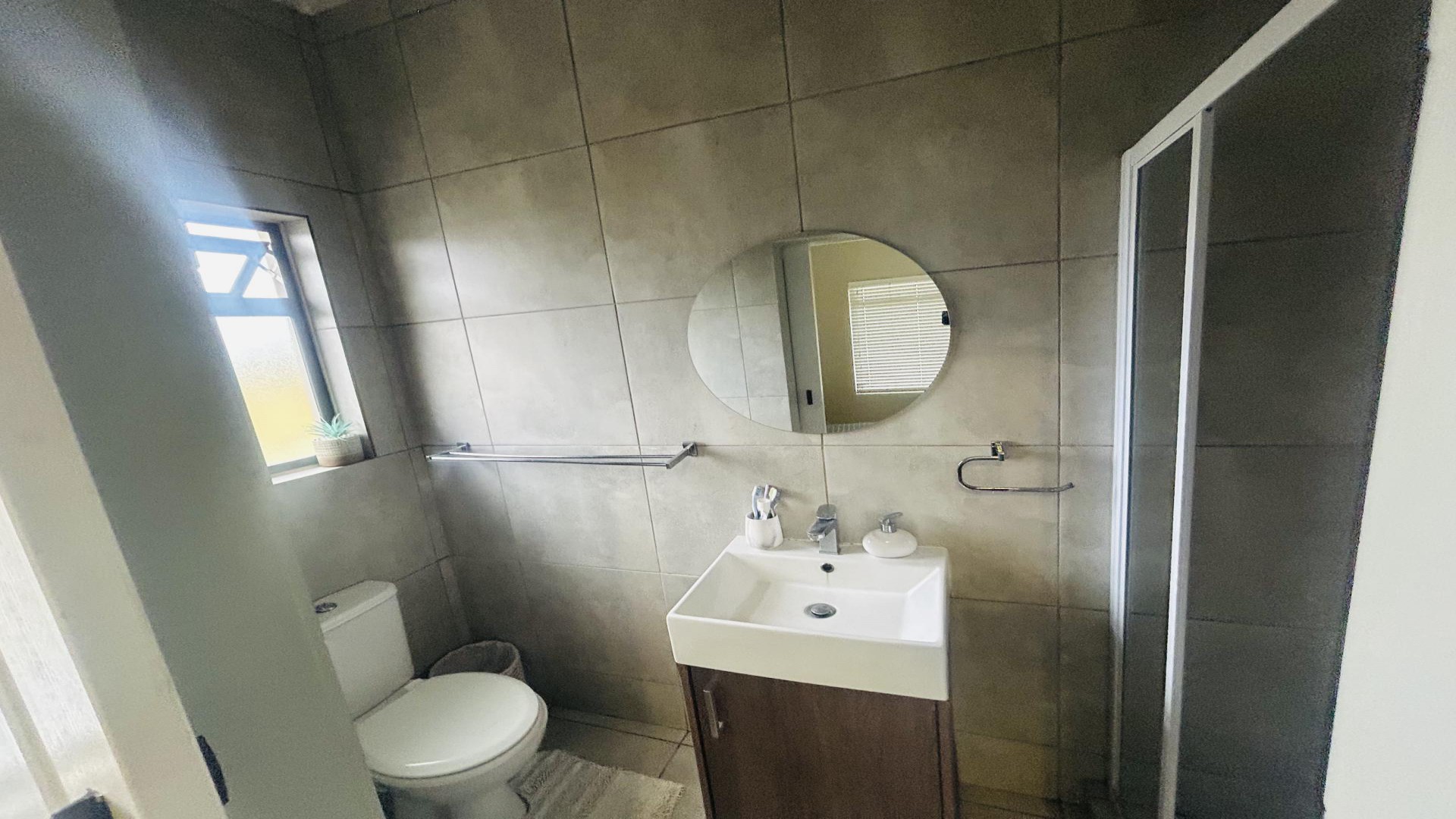 Bathroom 2 of property in Kidds Beach