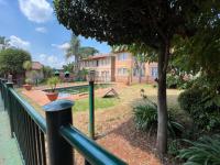 3 Bedroom 1 Bathroom Simplex for Sale for sale in Bezuidenhout Valley