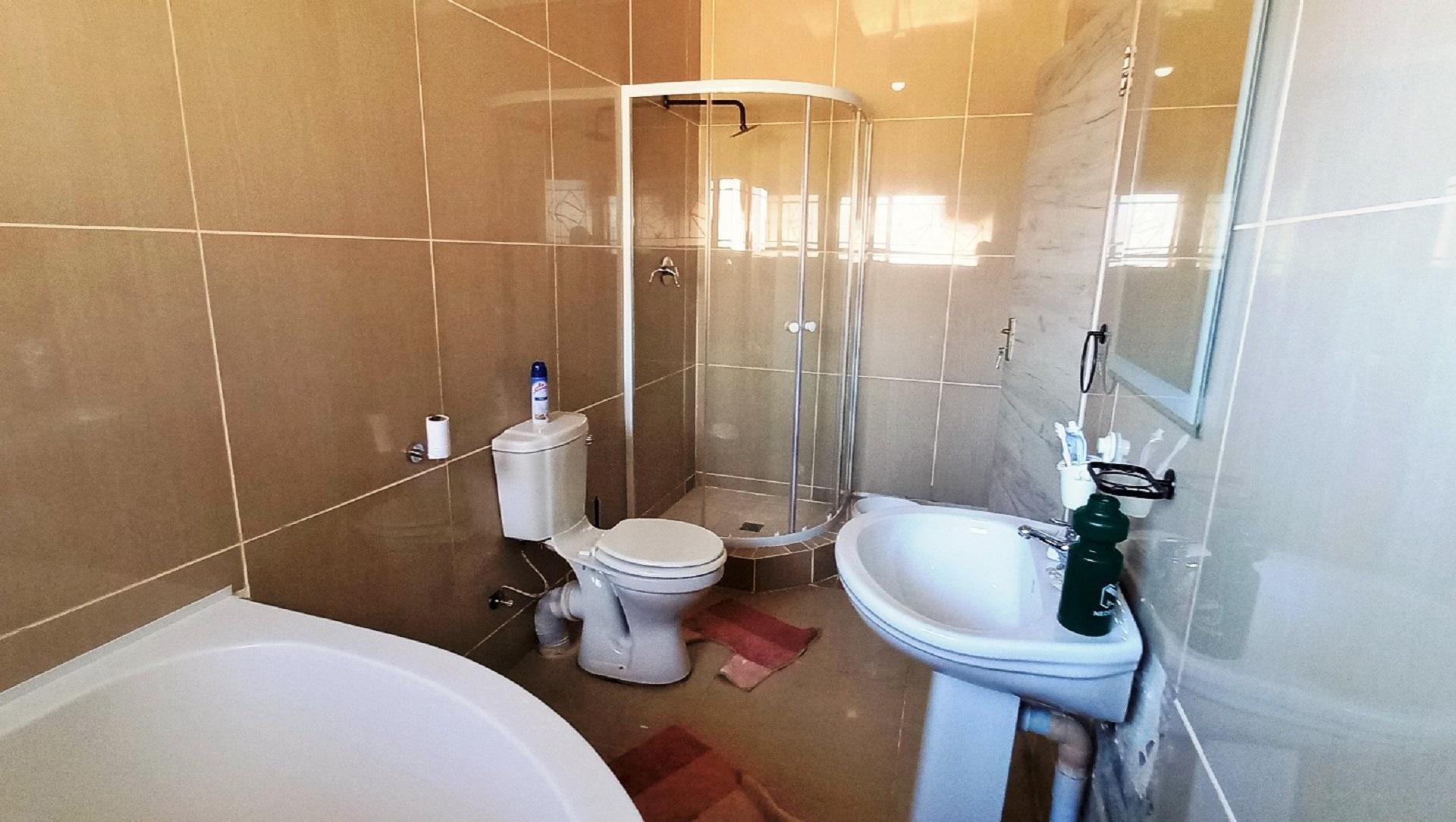 Bathroom 1 of property in Brandfort