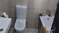 Bathroom 1 of property in Belhar