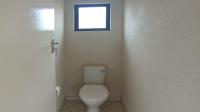 Bathroom 1 - 5 square meters of property in Wilfordon