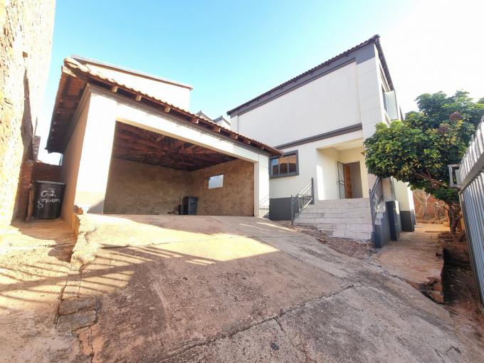 3 Bedroom House for Sale For Sale in Atteridgeville - MR581610