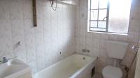 Bathroom 1 - 5 square meters of property in Kempton Park