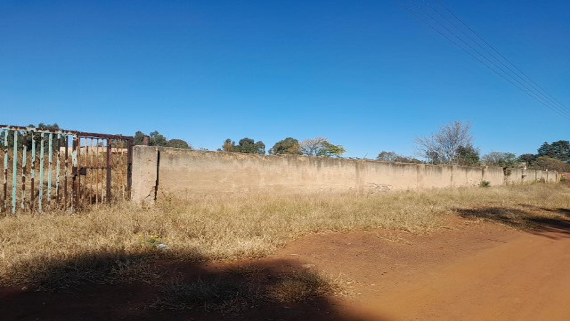 Front View of property in West Rand AH
