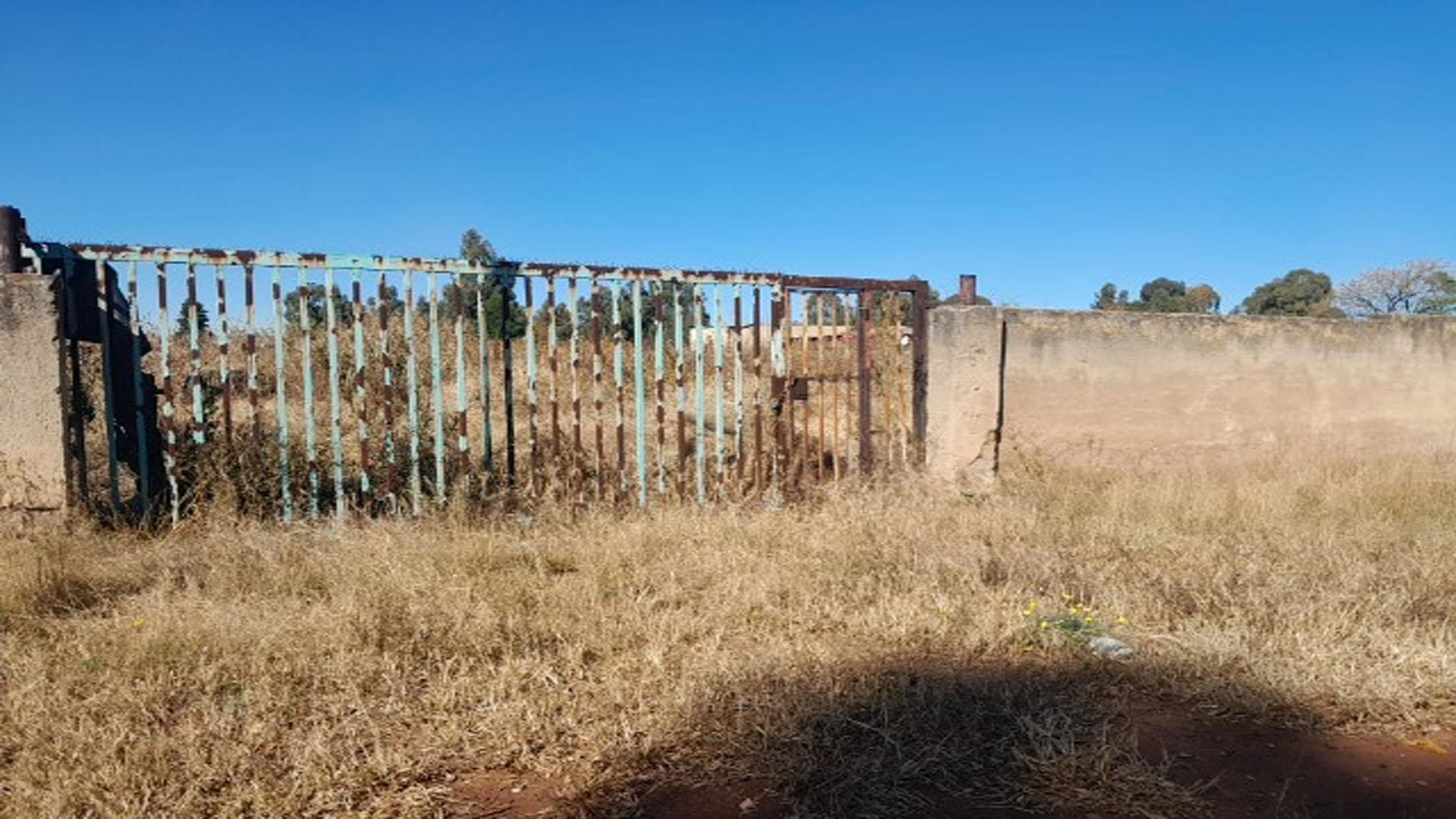 Front View of property in West Rand AH