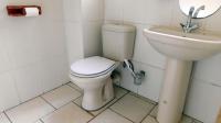Guest Toilet - 3 square meters of property in Amanzimtoti 
