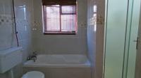Bathroom 1 - 6 square meters of property in Ottery
