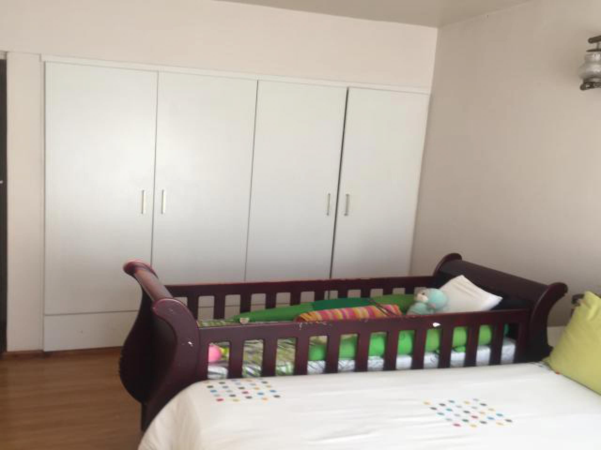 Main Bedroom of property in Hayfields