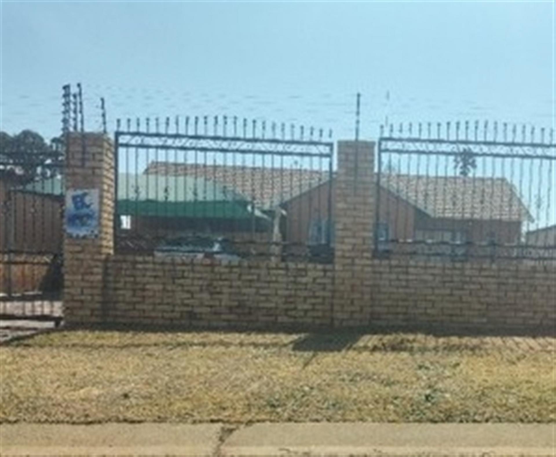 Front View of property in Dan Pienaarville