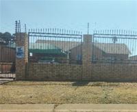 Front View of property in Dan Pienaarville