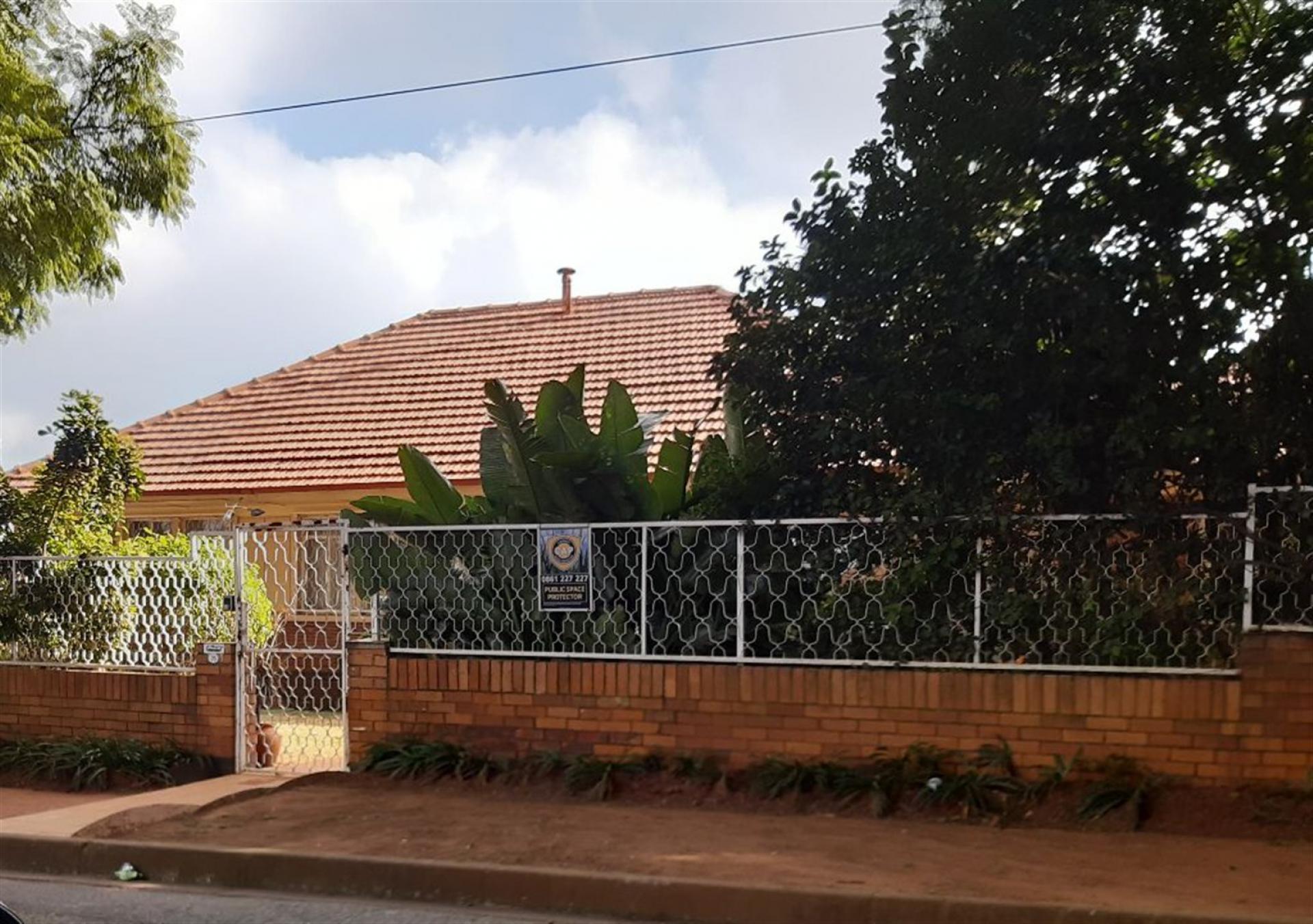Front View of property in Highlands North