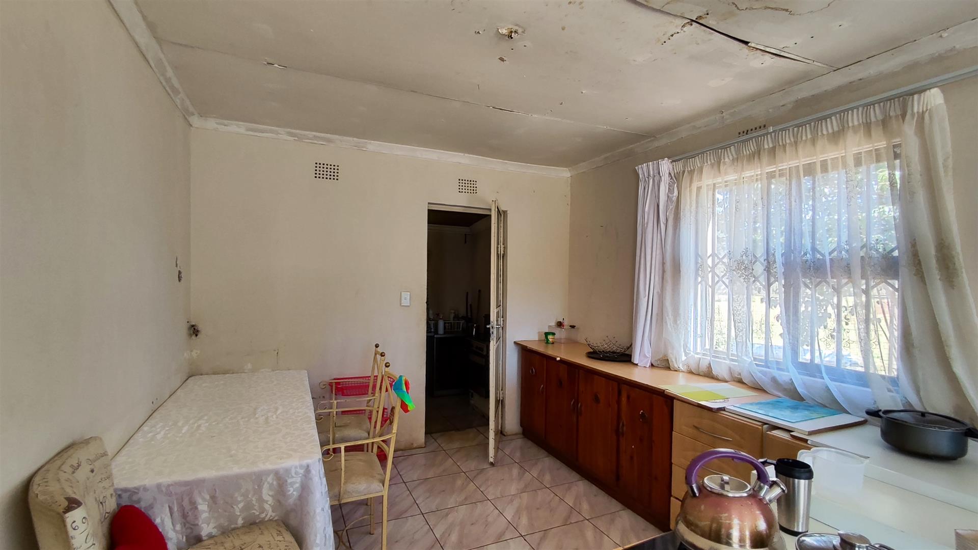 Kitchen - 15 square meters of property in Daleside