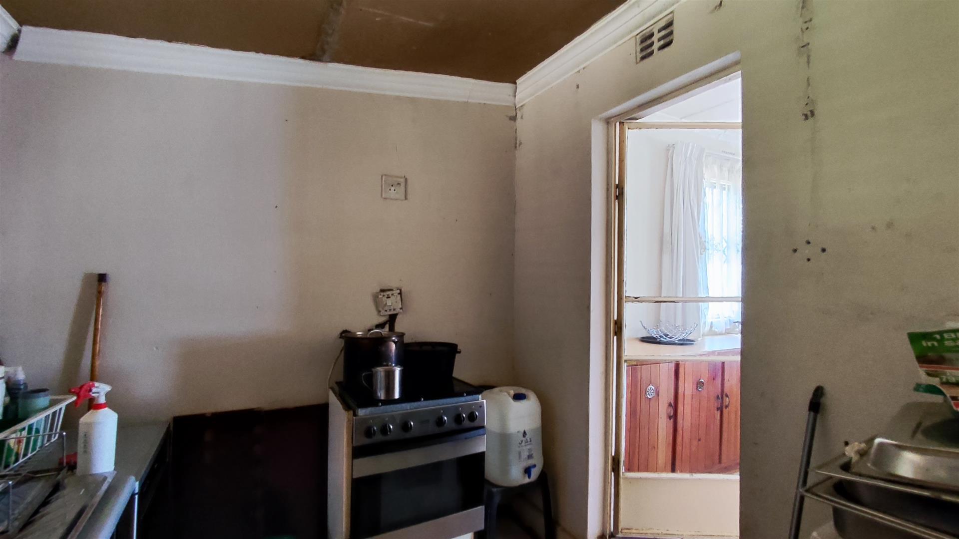 Scullery - 10 square meters of property in Daleside