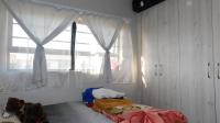 Bed Room 1 - 11 square meters of property in Amberfield