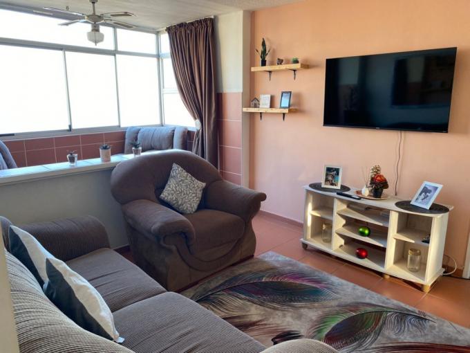 2 Bedroom Apartment for Sale For Sale in Doonside - MR581978