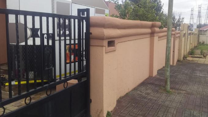 3 Bedroom House to Rent in Riverlea - JHB - Property to rent - MR582053