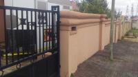 3 Bedroom 1 Bathroom House to Rent for sale in Riverlea - JHB