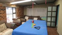 Entertainment - 37 square meters of property in Daleside