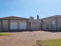 3 Bedroom 2 Bathroom Simplex to Rent for sale in Doringkruin