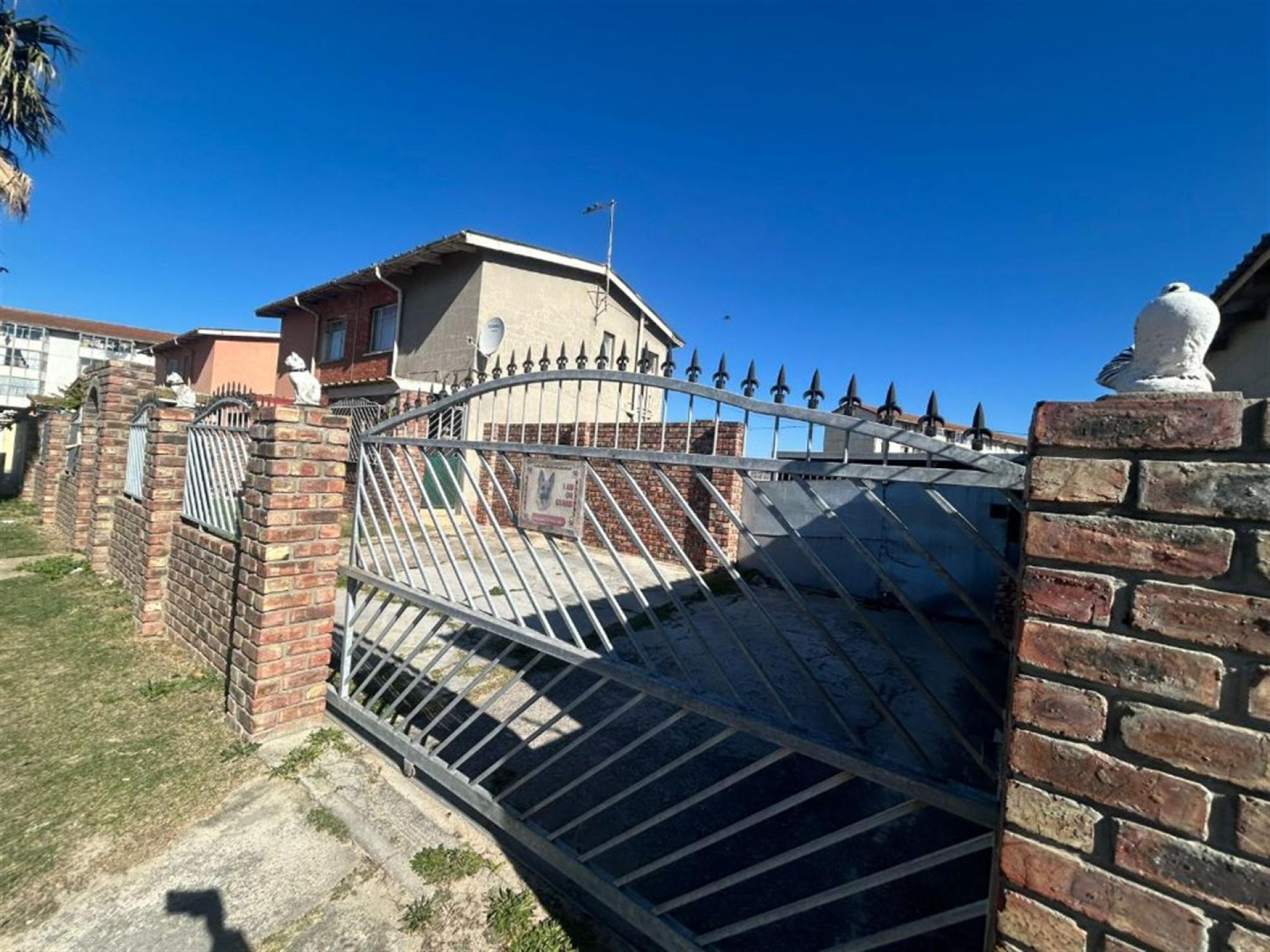 Front View of property in Algoa Park