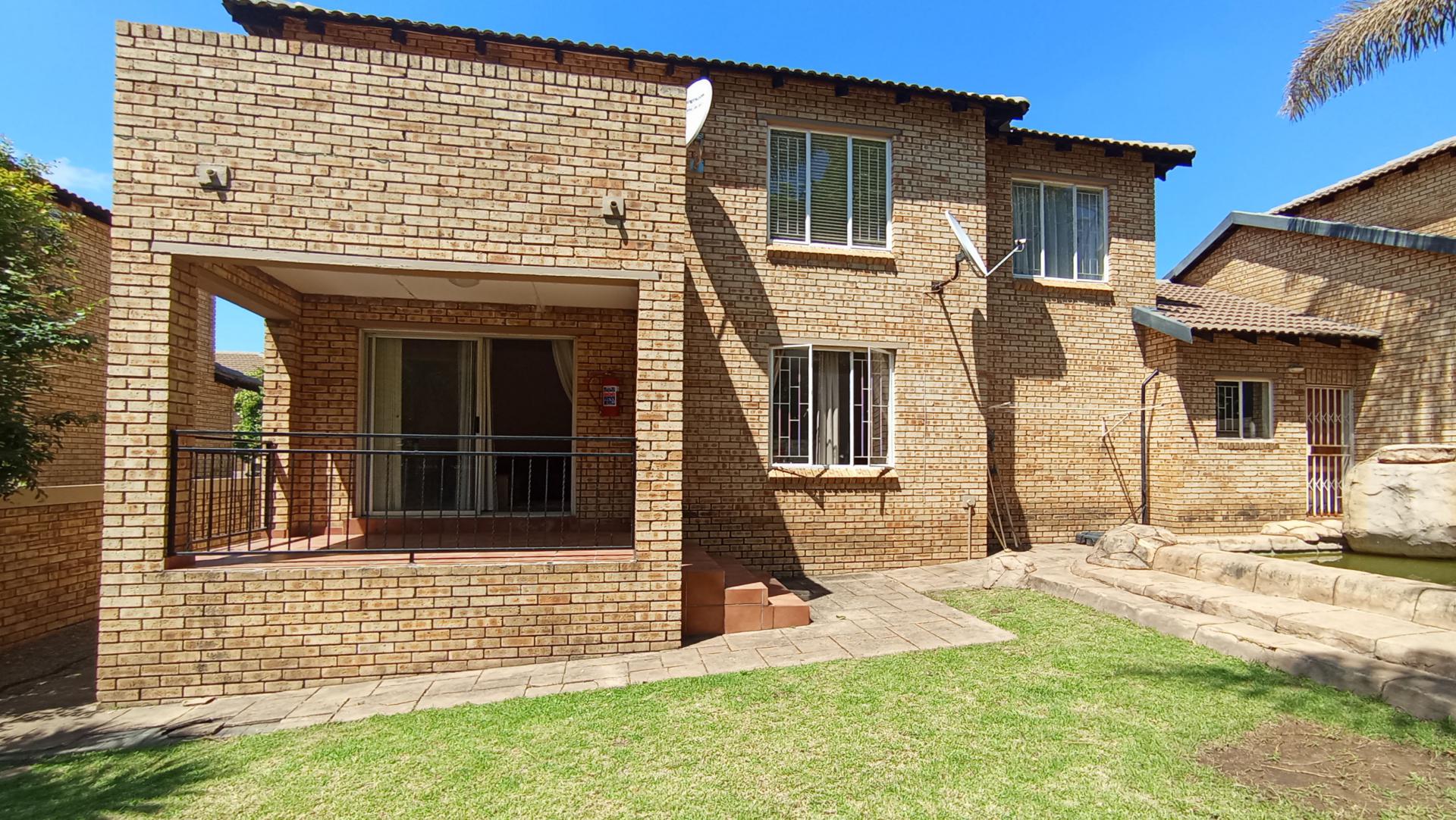 Backyard of property in North Riding A.H.