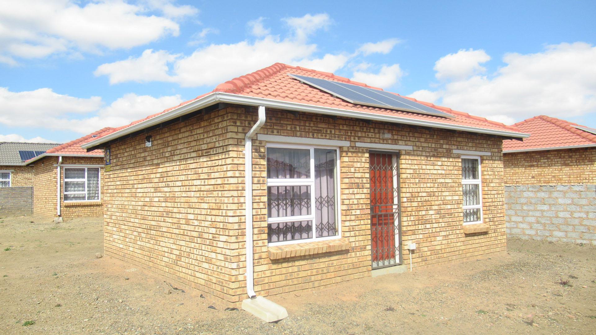 Standard Bank EasySell 2 Bedroom House for Sale in Daveyton