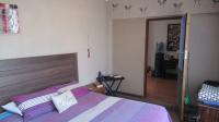 Bed Room 1 - 15 square meters of property in Arcon Park