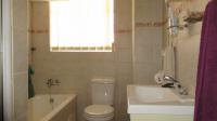 Bathroom 1 - 7 square meters of property in Benoni