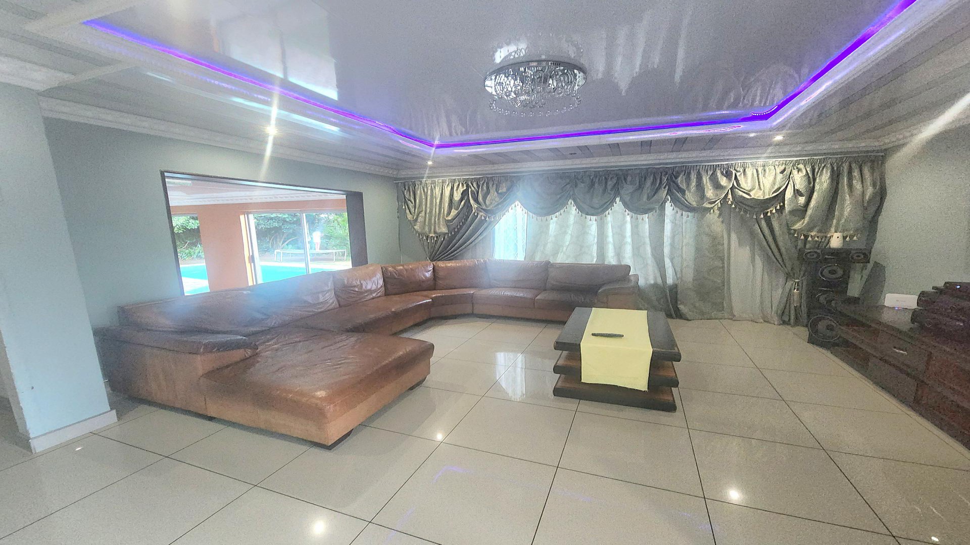 Lounges of property in Blackridge